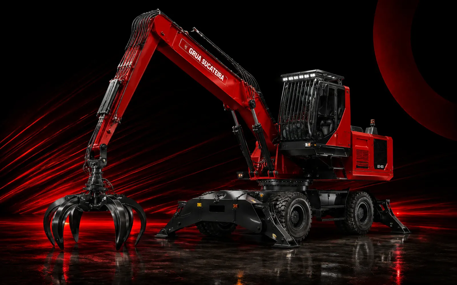 Grua sucateira móvel equipada com cabine protegida, lança hidráulica e garra